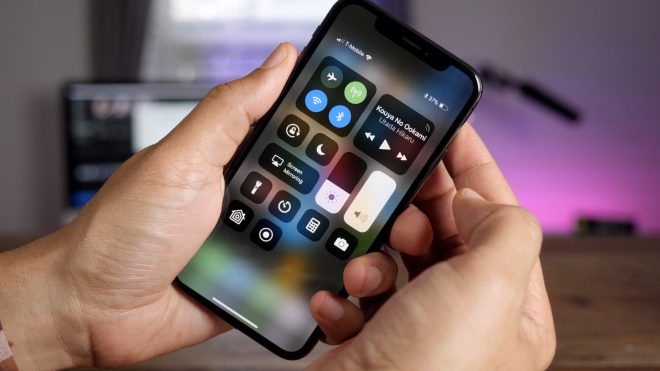 Apple-iPhone-X-Review-660x371