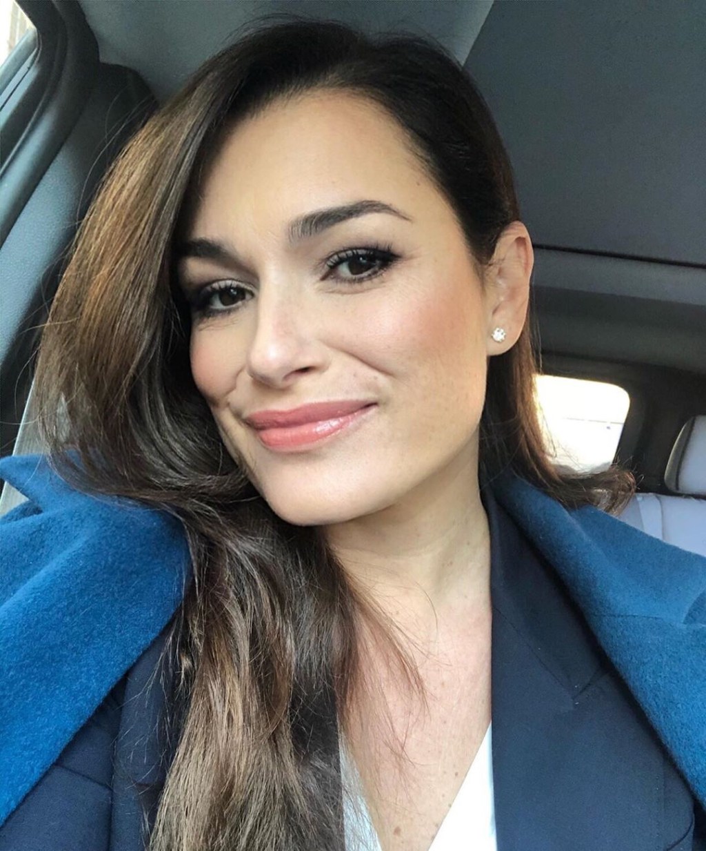 ALENA SEREDOVA IN CINTA A 41 ANNI – LA BELLEZZA&nbsp;IN-ATTESA